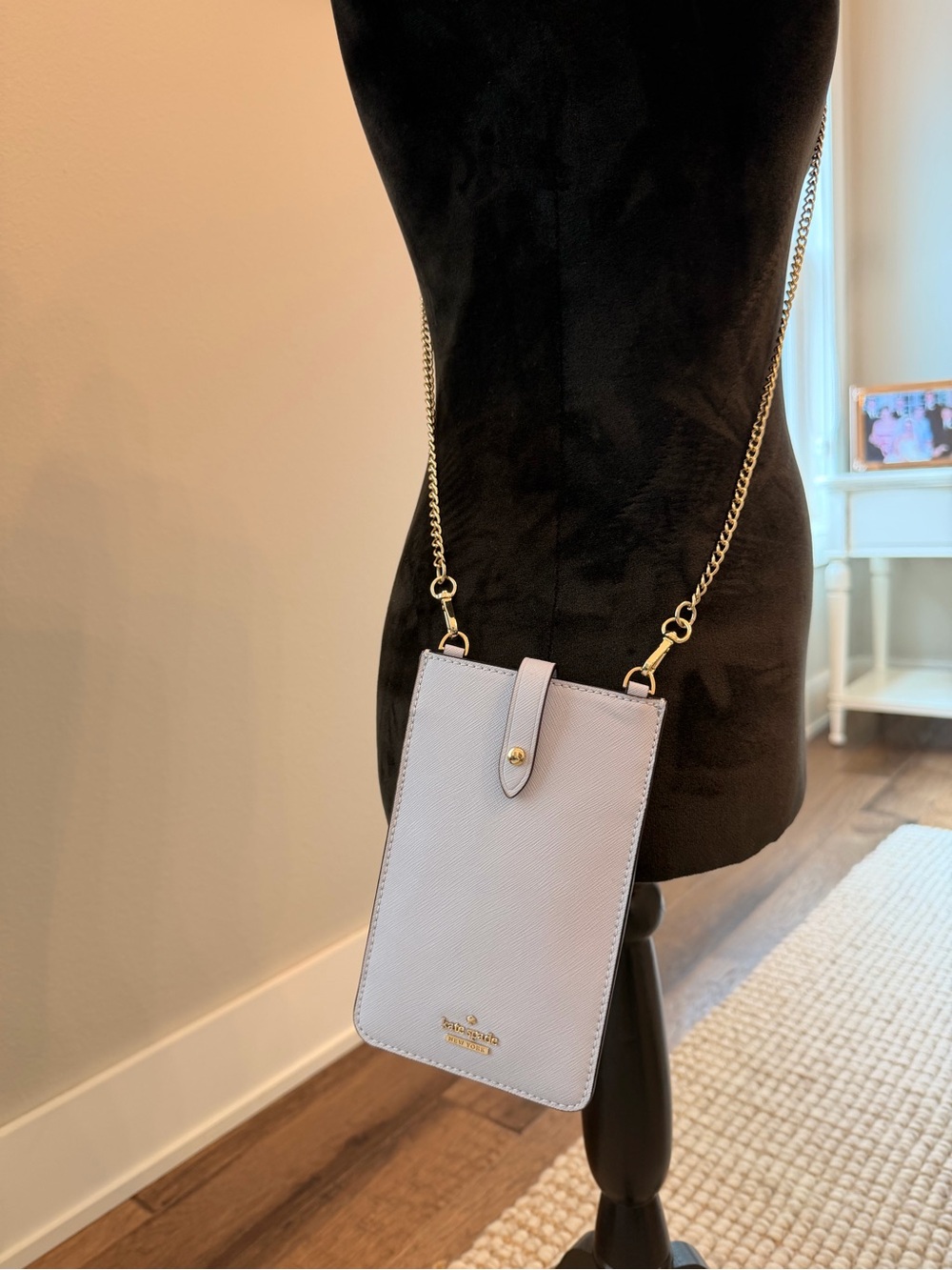 kate spade light lavender crossbody phone bag with gold chain